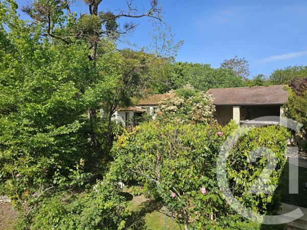 Maison à vendre  9 pièces - 251 m 2   BEAUMONT ST CYR  - 86
