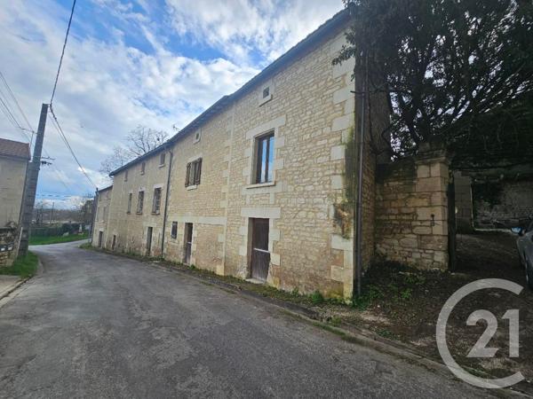 Maison à vendre  9 pièces - 251 m 2   BEAUMONT ST CYR  - 86