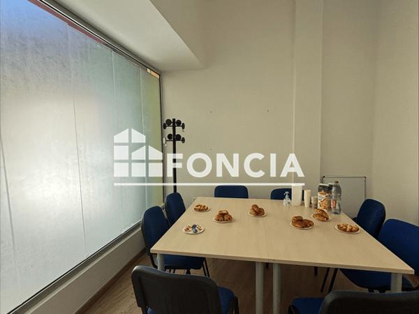 Location Local commercial 4 pièces 120 m² - Brignoles 83170