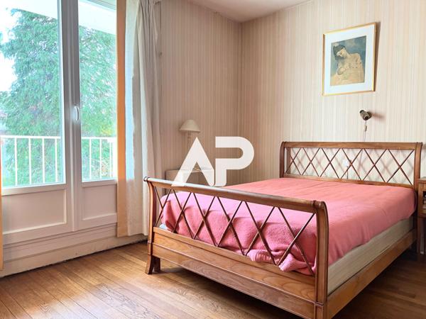 Maison Montmorency 8 pièce(s) 139.51 m² €390 000 ** - Référence 1572