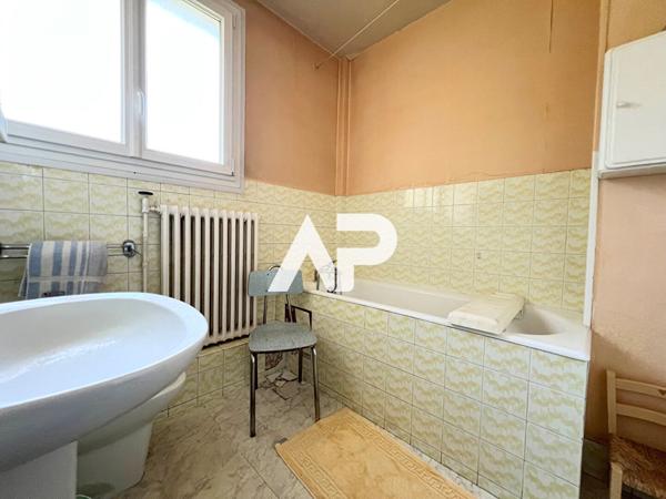 Maison Montmorency 8 pièce(s) 139.51 m² €390 000 ** - Référence 1572