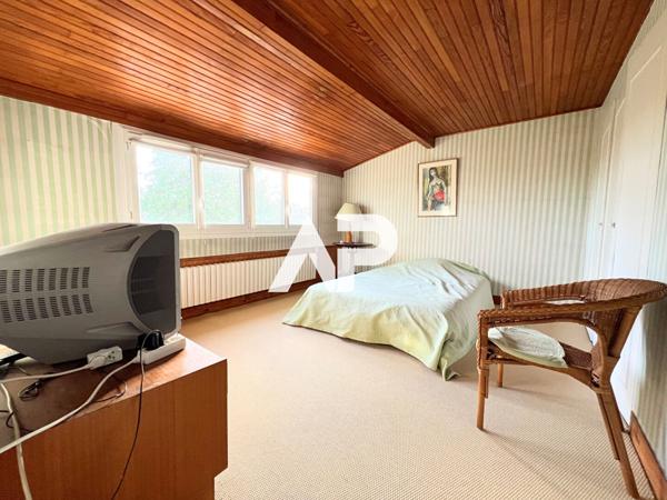 Maison Montmorency 8 pièce(s) 139.51 m² €390 000 ** - Référence 1572