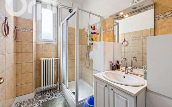 Maison à vendre    7 pièces •  Aubenas