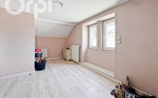 Maison à vendre    7 pièces •  Aubenas