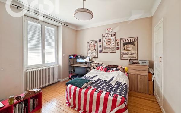 Maison à vendre    7 pièces •  Aubenas