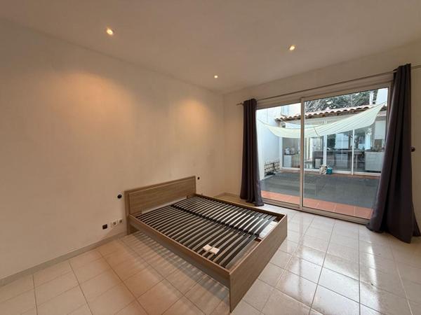 MAISON À VENDRE AVEC PISCINE - ORGON