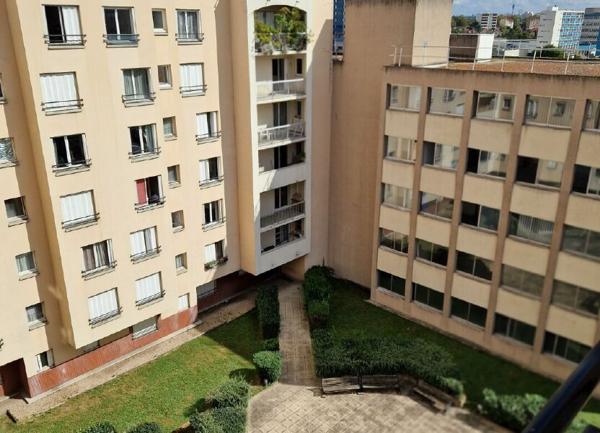 Appartement à vendre    1 pièce • 37 m2 Créteil