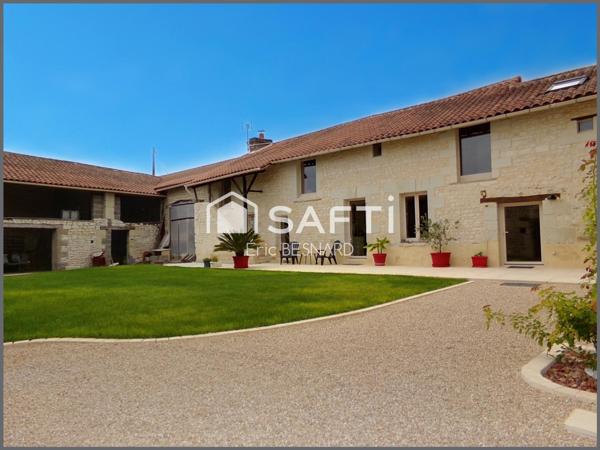 Corps de ferme de 7 pièces 180m2 environ 86200 LA ROCHE RIGAULT