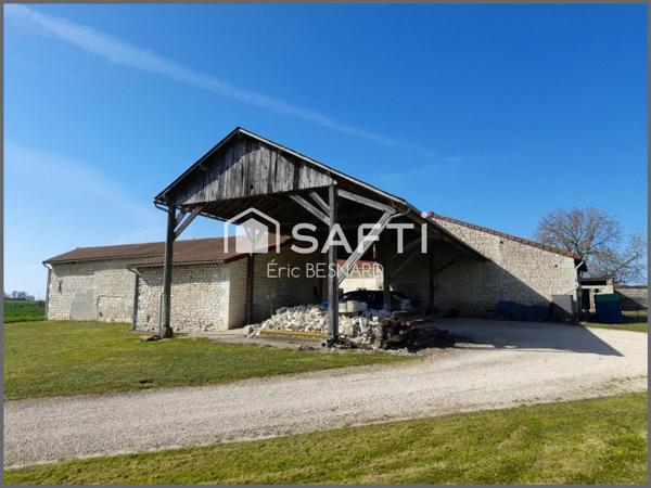 Corps de ferme de 7 pièces 180m2 environ 86200 LA ROCHE RIGAULT