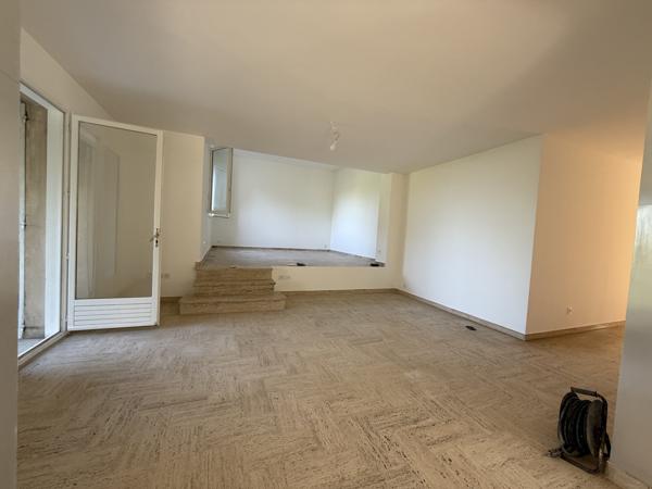 Villevieille (30250) Villevieille- Bas de Maison T4 de 117M²-3 chambres et jardin 230 M²