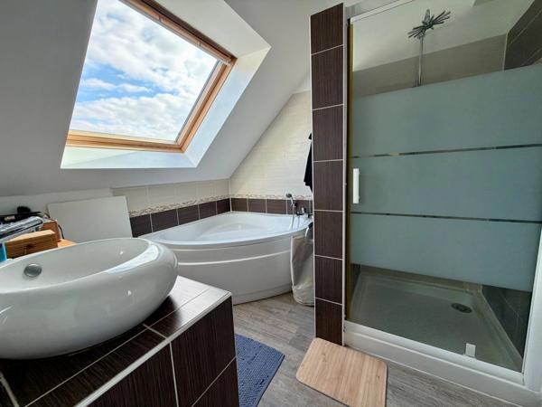Maison à vendre 6 pièces  (56)