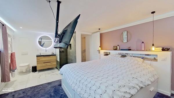 Maison familiale rénovée – 5 chambres – Jardin avec plan d’eau – Secteur Vonnas