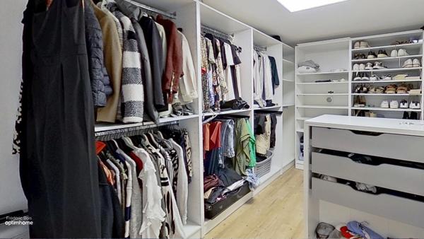 Maison familiale rénovée – 5 chambres – Jardin avec plan d’eau – Secteur Vonnas