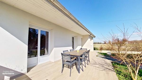 Maison familiale rénovée – 5 chambres – Jardin avec plan d’eau – Secteur Vonnas