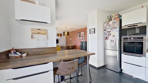 Maison familiale rénovée – 5 chambres – Jardin avec plan d’eau – Secteur Vonnas