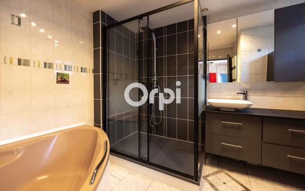 Maison à vendre    5 pièces • 180 m2 Meurchin