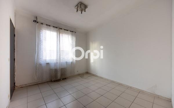 Maison à vendre    5 pièces • 180 m2 Meurchin