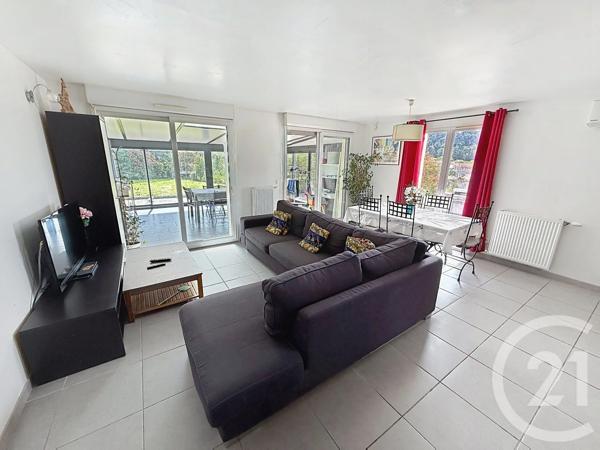 Maison à vendre  7 pièces - 142 m 2   CHATEAURENARD  - 13