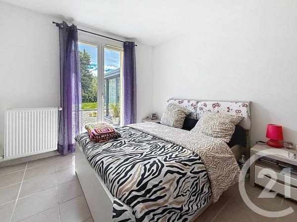 Maison à vendre  7 pièces - 142 m 2   CHATEAURENARD  - 13