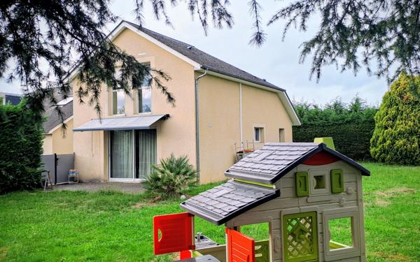 Maison à vendre    4 pièces • 100 m2 Boeil-Bezing