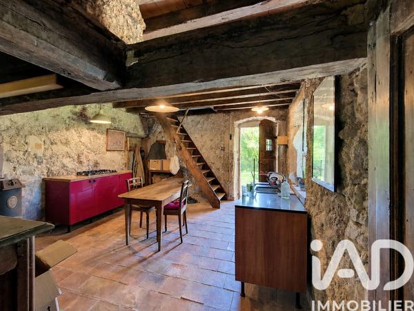 Maison à vendre 8 pièces 80 m² Chézery-Forens