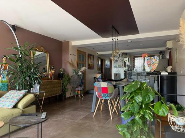 Maison de Village T7, jardin arboré et piscine