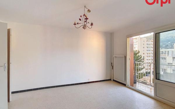 Appartement à vendre    4 pièces • 76,27 m2 La Valette-du-Var