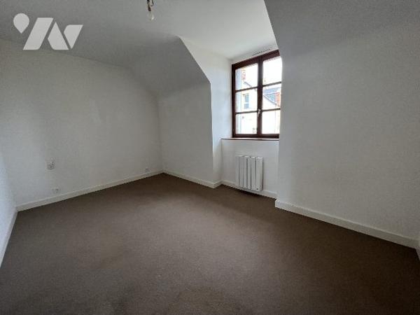 MAISON D'HABITATION A VENDRE