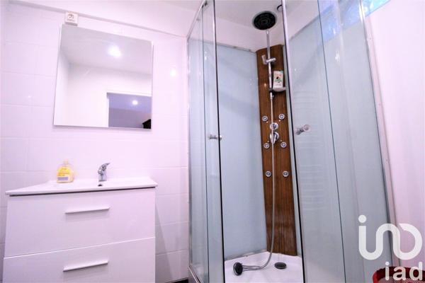 Maison de ville 5 pièces de 106 m² à Saint-James (50240)