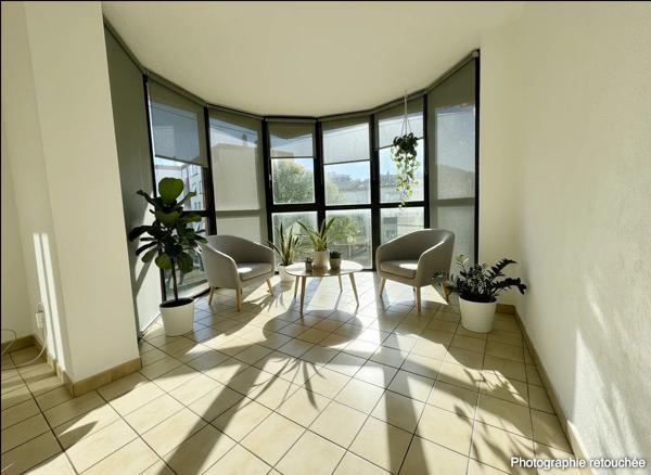 Appartement 90 m² Troisième avec Ascenseur  , terrasses, parking sécurisé à Nîmes Jean Jaures Puech Duteil