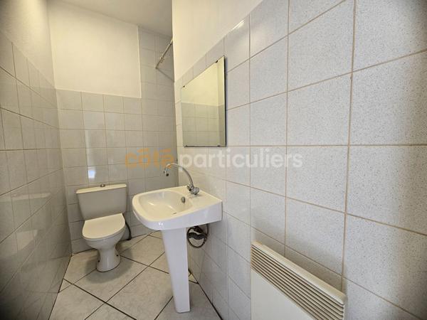 Location
                Appartement30,3 m² - 2 Pièces -
                    AGEN (47000)
