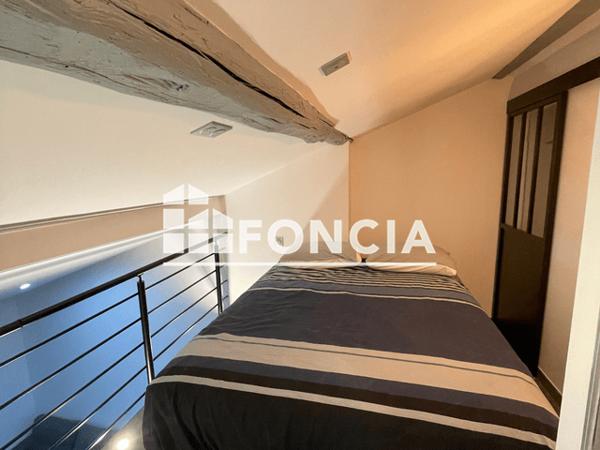 Location Studio meublé 29.75 m² - 39 RUE AUGUSTE MOUTIN Salon De Provence 13300