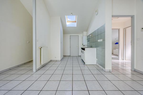 Appartement 2 pièces à vendre à Saint Alban Leysse - Bon état, proche commodités