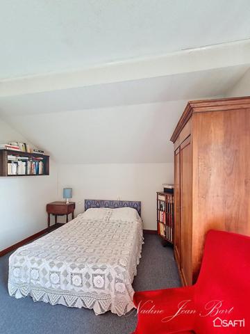 Chalet familial 175m2  Hauteurs Bonneville vue montagnes terrain 2681m2