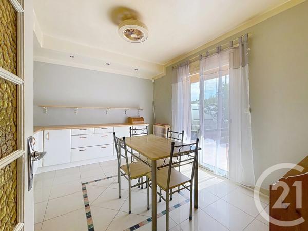 Maison à vendre  4 pièces - 135 m 2   CINTEGABELLE  - 31