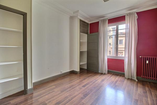 Emplacement exceptionnel - Bureaux de 160,5 m² avec vue imprenable sur la Comédie.