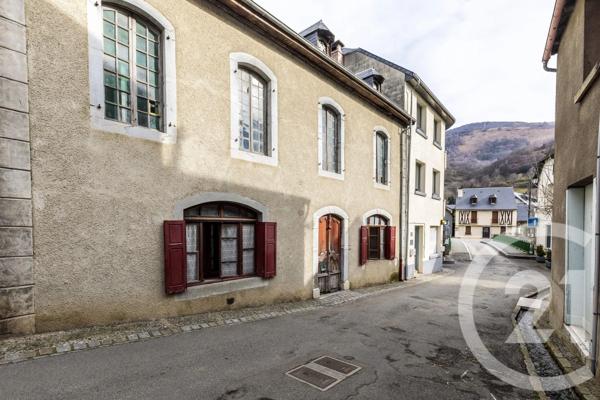 Maison à vendre  7 pièces - 146,93 m 2   SARRANCOLIN  - 65