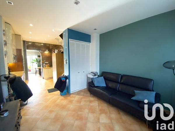 Maison de ville 5 pièces de 95 m² à Saint-Léger-du-Bourg-Denis (76160)