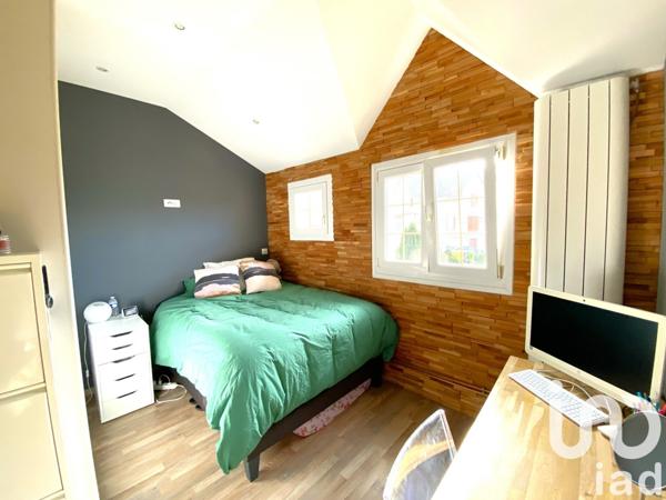 Maison de ville 5 pièces de 95 m² à Saint-Léger-du-Bourg-Denis (76160)