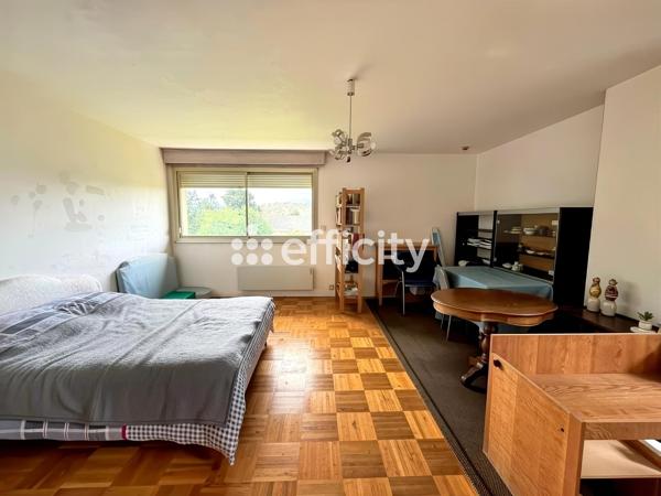 Maison
         8 pièces
        - 220 m² Bien prestige 925 000 € *