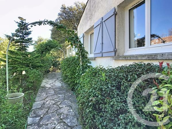 Maison à vendre  6 pièces - 157 m 2   ST GELY DU FESC  - 34