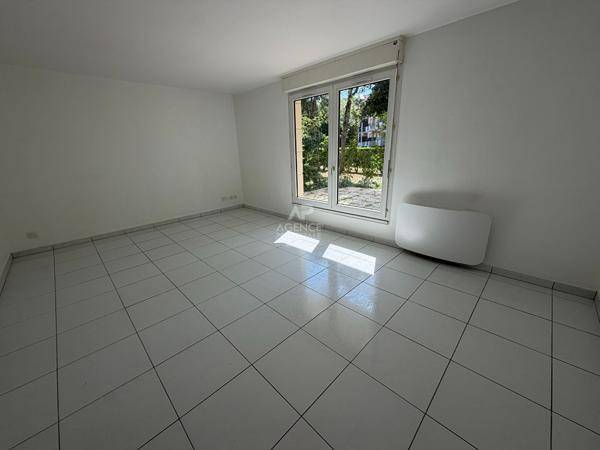 Appartement Cergy 2 pièce(s) 46.39 m2 171 000 € **  - Référence  2328