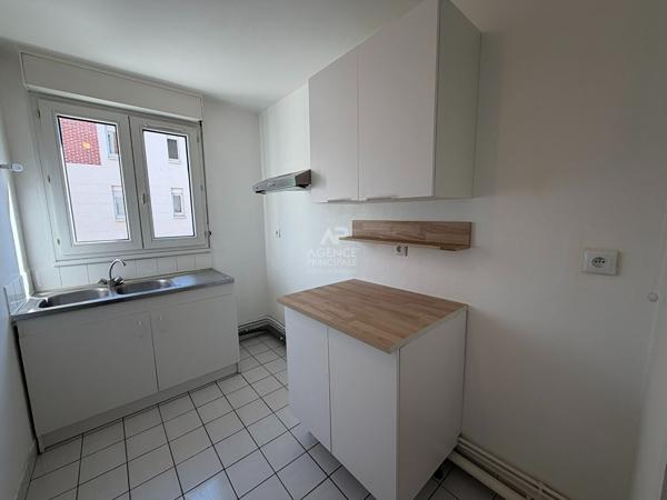Appartement Cergy 2 pièce(s) 46.39 m2 171 000 € **  - Référence  2328
