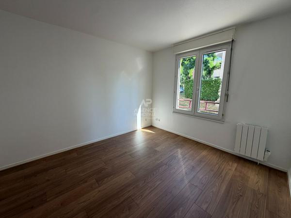 Appartement Cergy 2 pièce(s) 46.39 m2 171 000 € **  - Référence  2328