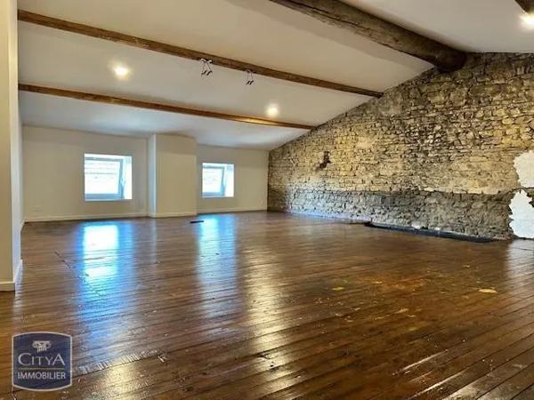 Appartement à louer 3 pièces 91m²