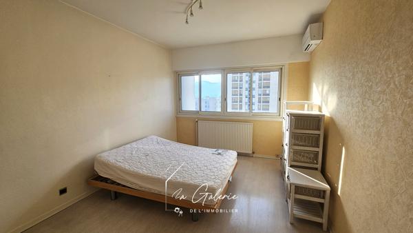 T4 DERNIER ETAGE VUE IMPRENABLE GRENOBLE