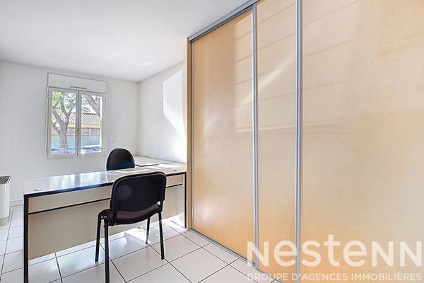 À VENDRE - LOCAUX PROFESSIONNELS / BUREAUX 94m² - DRAGUIGNAN CENTRE-VILLE avec possibilité de changement de destination