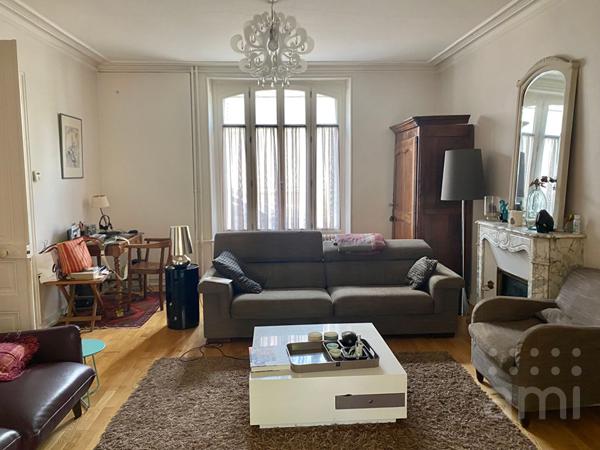 Maison Niort 7 pièce(s) 208 m2