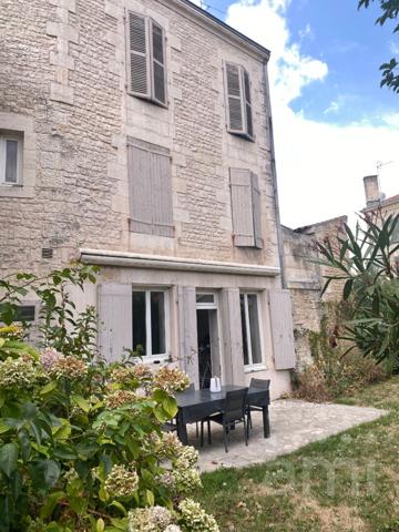 Maison Niort 7 pièce(s) 208 m2