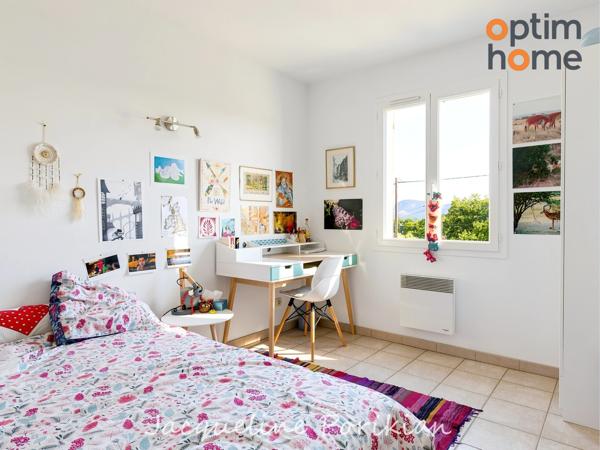 Maison à vendre 4 pièces VILLELAURE (84)